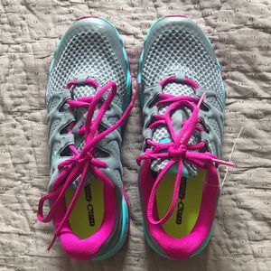 Under Armour Sneakers